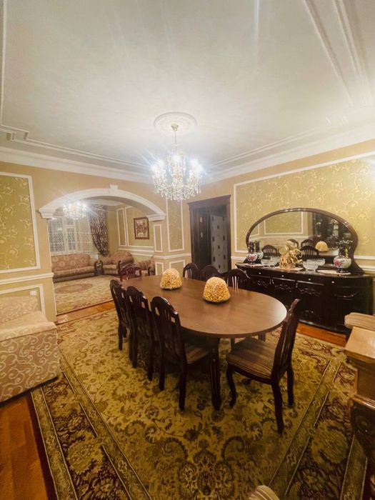 Дом рабочий городок 4 соток,цена 300000 у.е