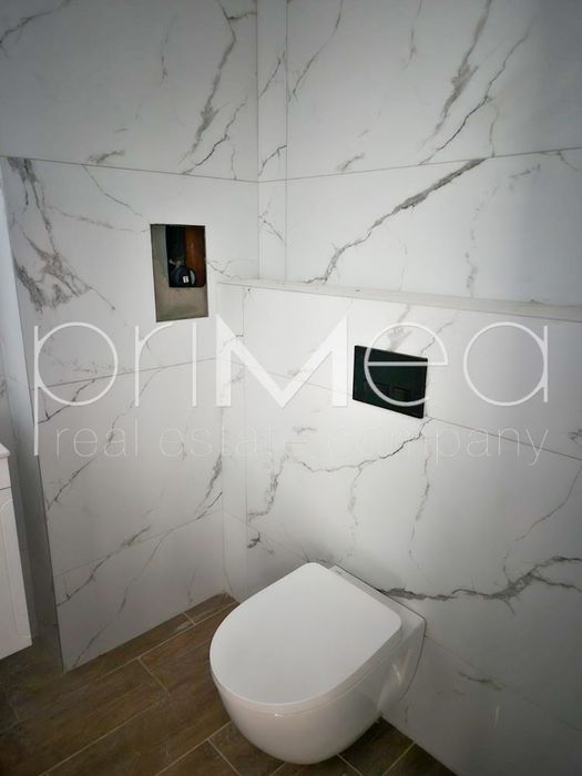 Продава се Тристаен апартамент в Бургас, Славейков - 115 кв.м за 1553 €/кв.м - Снимка #7