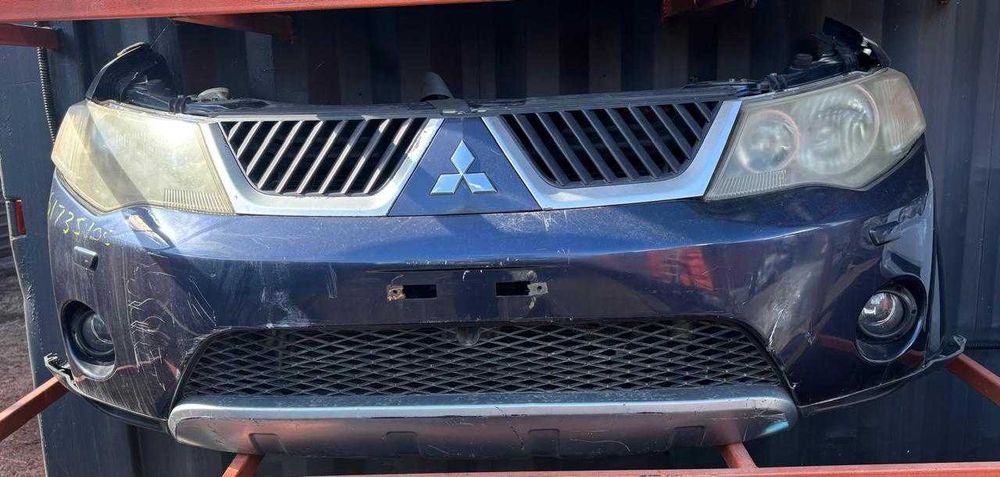 Ноускат Mitsubishi Outlender 2008 года