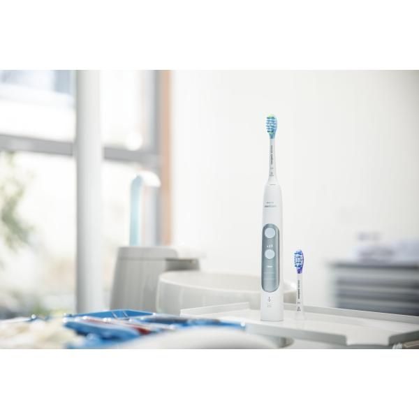 Электрическая зубная щетка Philips sonicare expert clean 7300