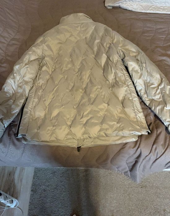 Дамско сиво яке с цип