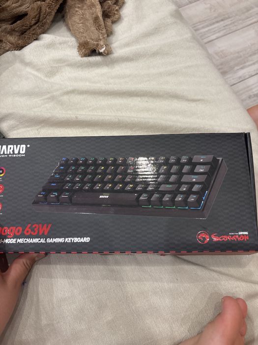 Продавам клавиатура Marvo KG955W