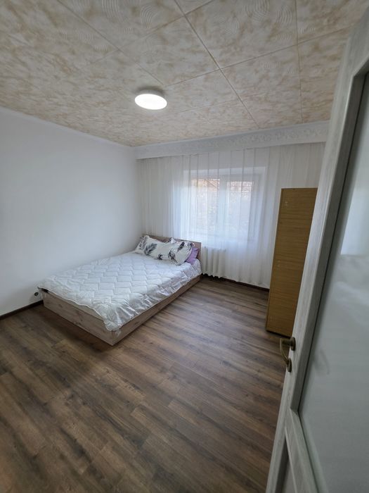 VAND Sau INCHIRIEZ Apartament cu 2 Camere Zona Centrala Langa Peco Mol