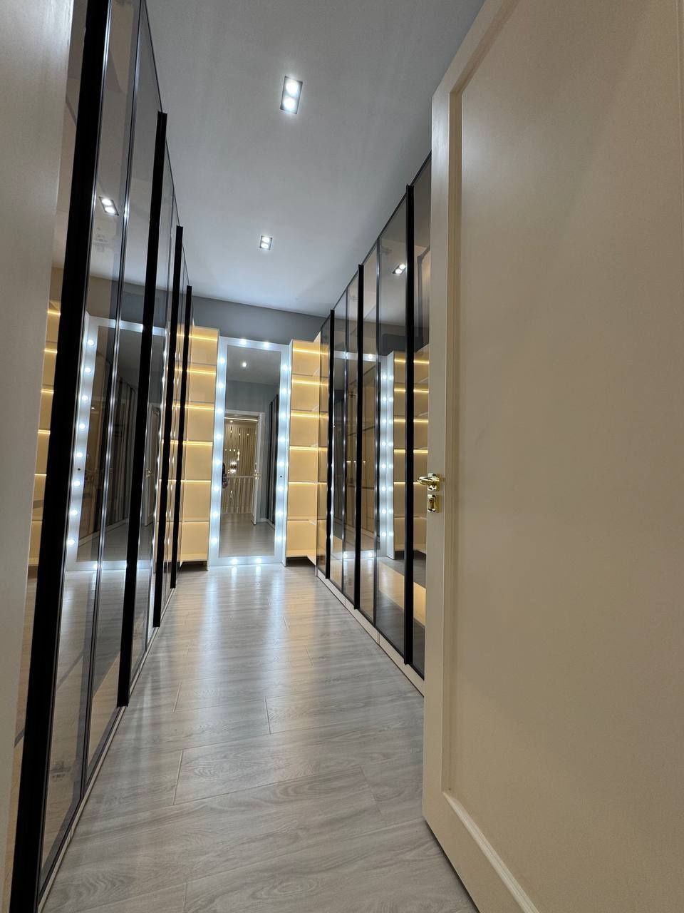 Продам Дом/Участок 5 комнат, 5 соток, ор-р: ул. Ломоносова