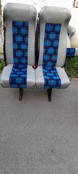 Scaune reglabile pentru microbuz
