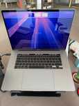 ПЕРФЕКТЕН MacBook Pro 16-inch, 2019 - i7 6 Core, 16 GB, 512 GB, 4GB