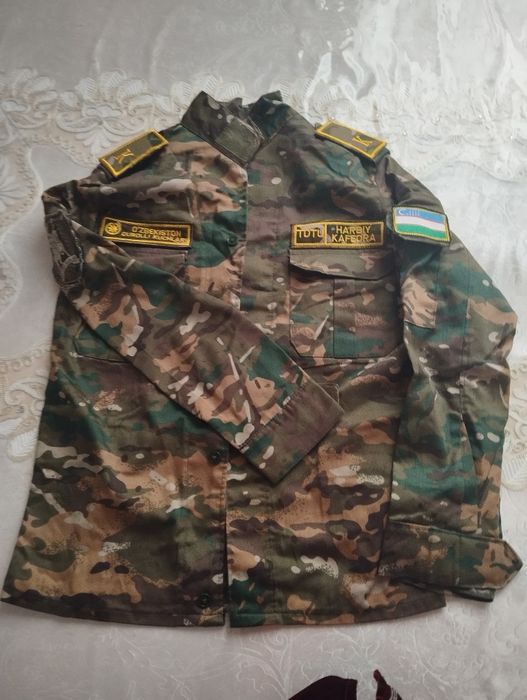 Сотилади военная форма размер L