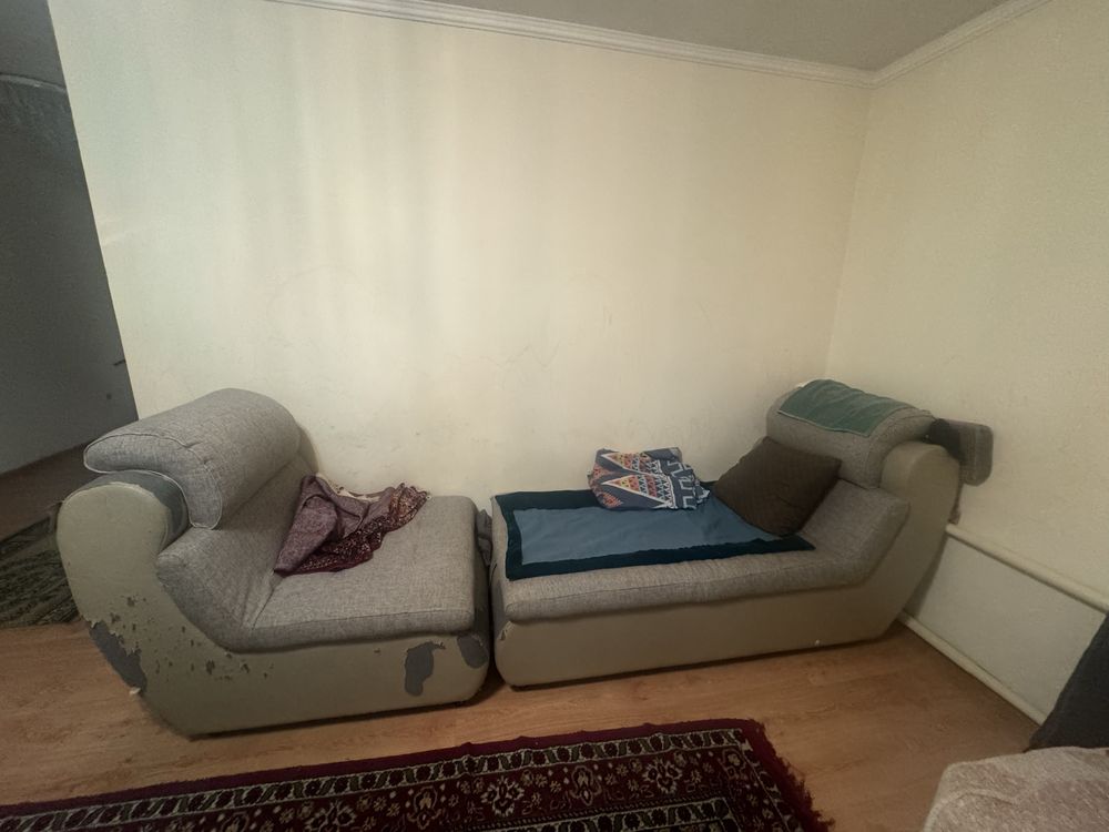 Продам 3 дивана и тахту