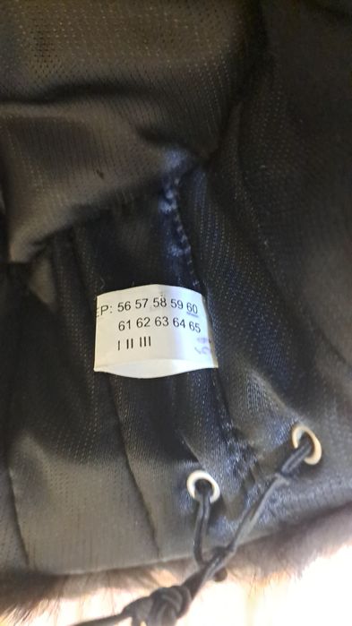 Продам норковую шапку Black Lama