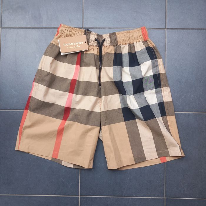 Оригинални Burberry shorts