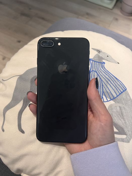 IPhone 8 plus 64 gb