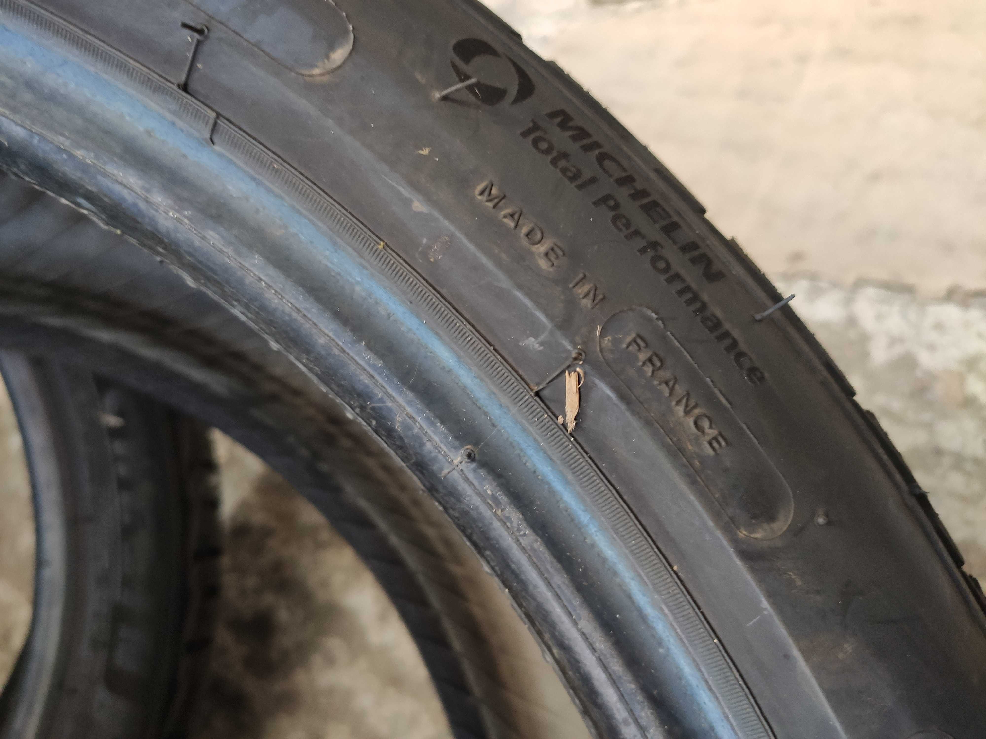 2бр Зимни гуми 245 40 20 - Michelin - DOT 2023