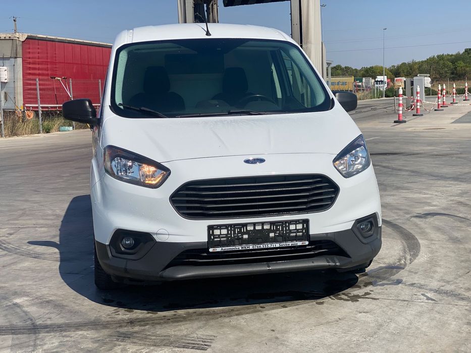 Ford Transit Courier Vând Ford Courier 1.5 tdci euro6