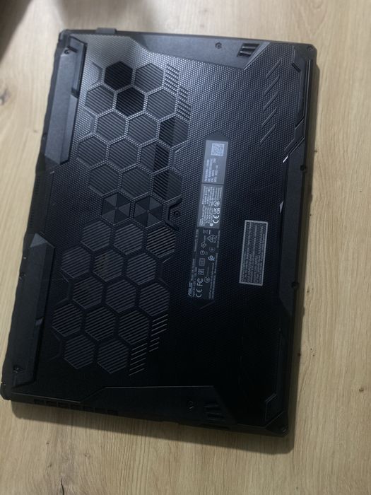 Laptop Gaming ASUS TUF FX505DT  AMD Ryzen™ 5 3550H GTX1650 4GB