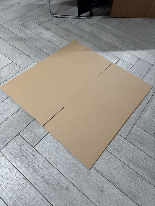 Cutie carton! De vanzare!