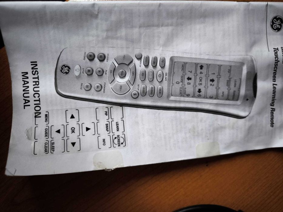 telecomanda universala cu touchscreen neutilizata
