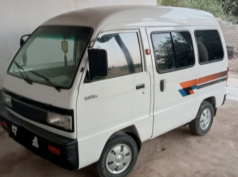 Damas sotladi yurib turgan