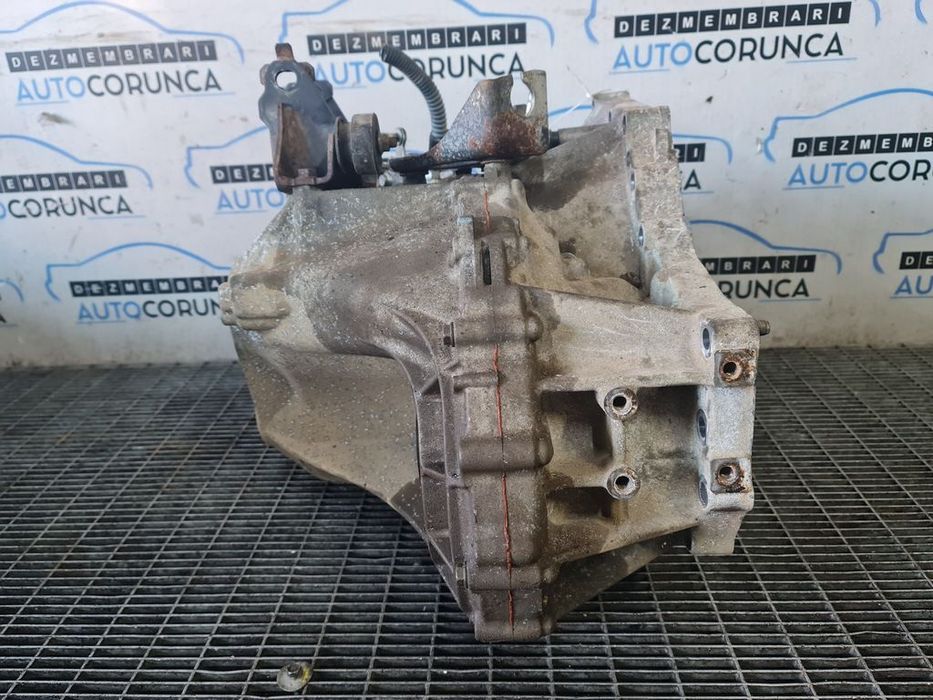 Cutie de viteze Toyota RAV 4 III 2.2 D - 4D 2006 - 2012 150CP Manuala 6 Trepte 2AD - FHV ...