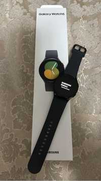 Смарт-часы Samsung Galaxy Watch 5 R900 40 мм серый