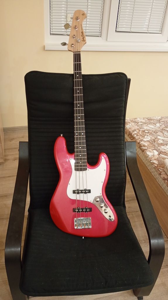 Harley Benton jb-20 бас китара