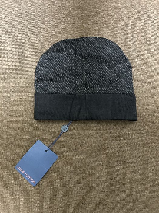 Caciula Louis Vuitton