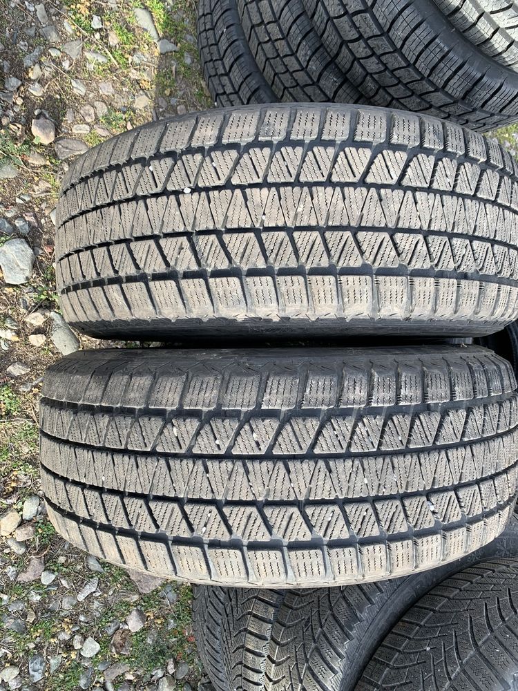 265/60 R18 2бр гуми