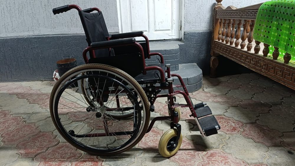 Кресло-Коляска для инвалидов