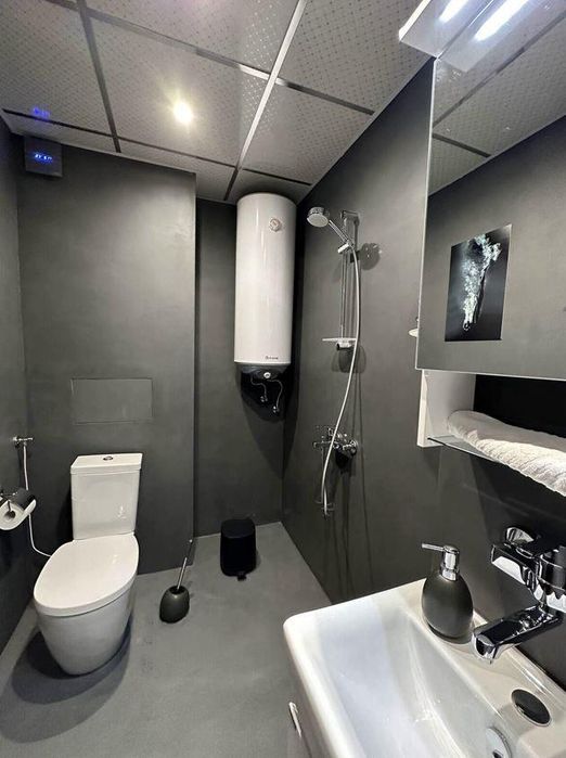 Двустаен, под наем, Център с паркомясто