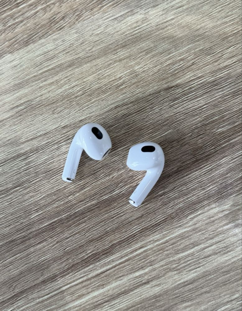 AirPods 3 (оригинал) сотилади