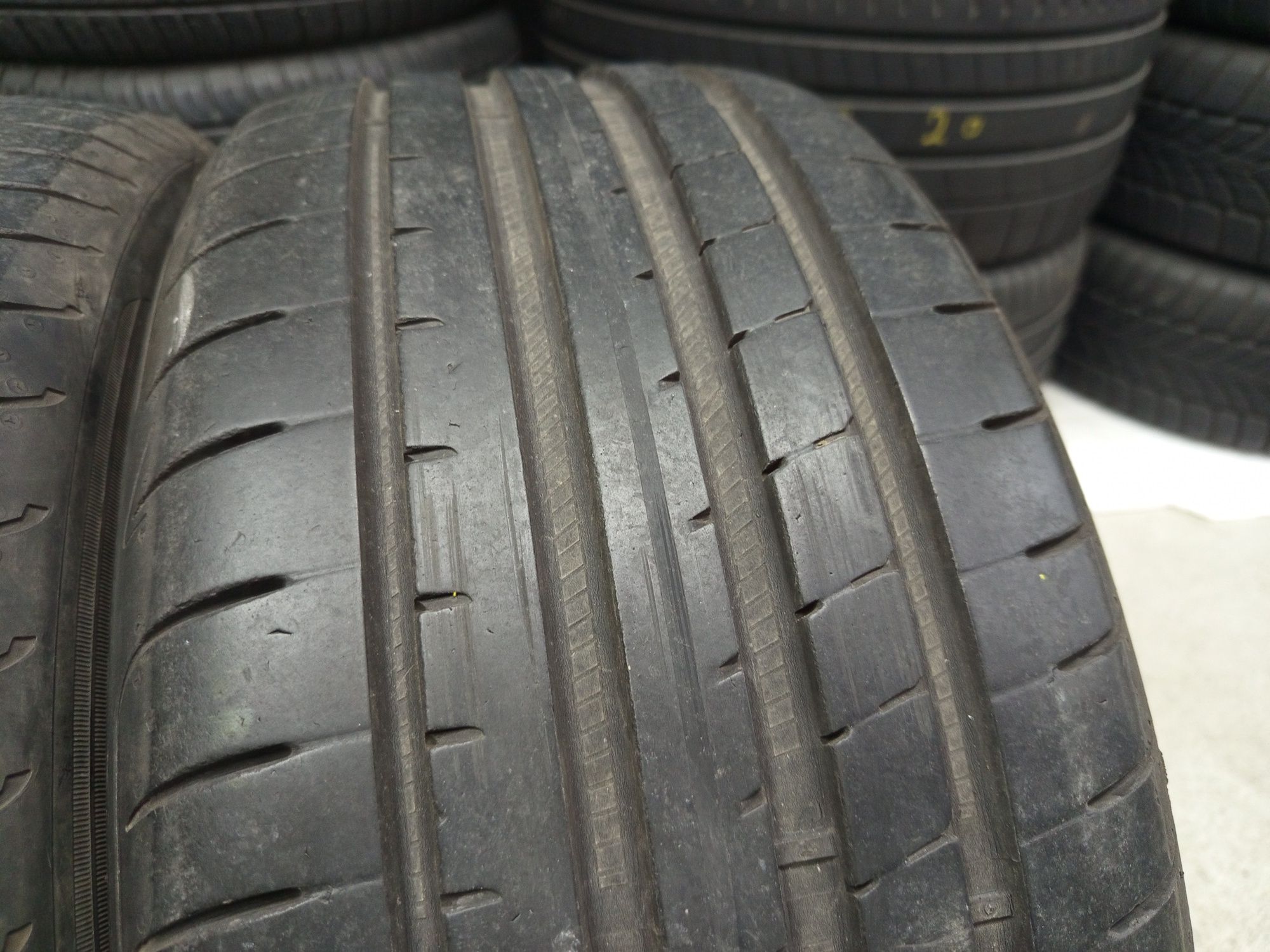 Goodyear 225/45/17-2бр