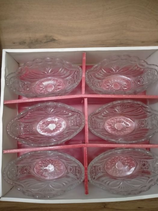 Продам хрустальные салатницы