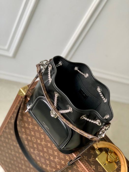 Geanta Louis Vuitton No Way Circle