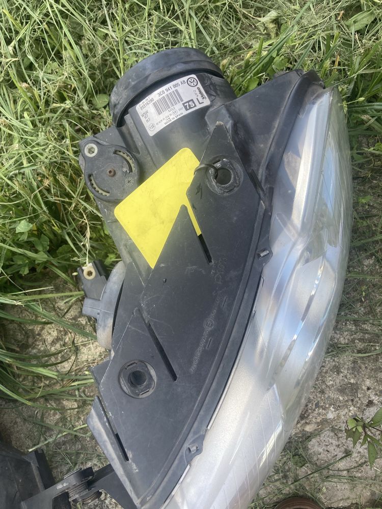 Vând Faruri Passat B6 Valeo