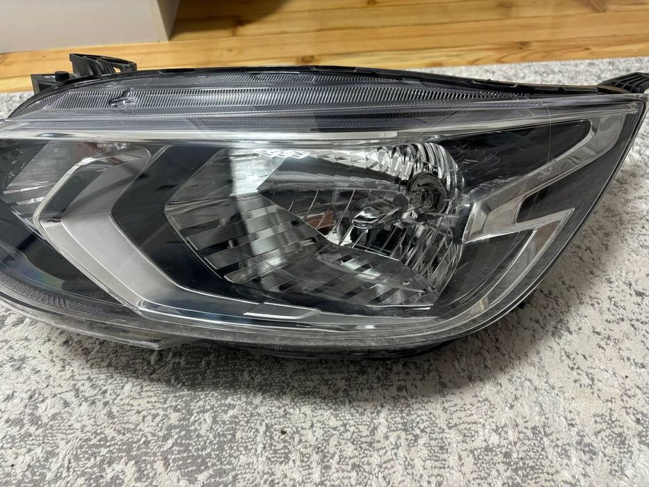 Фара для  машины