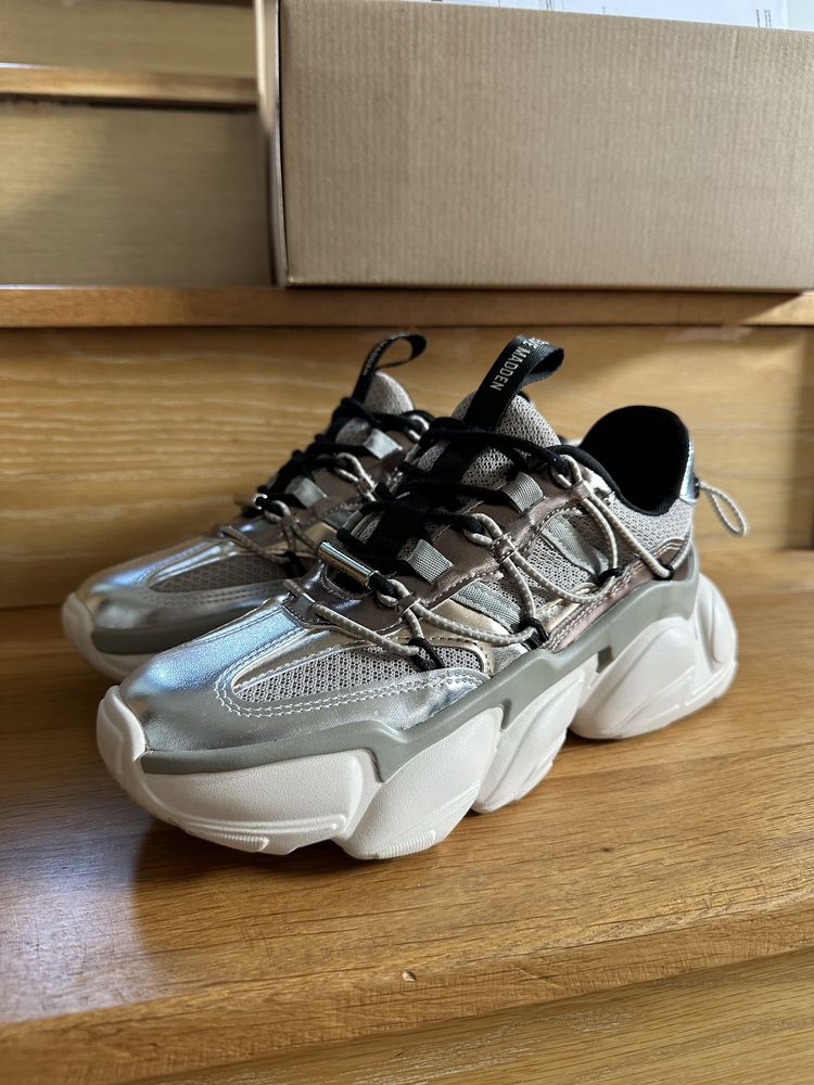 Маратонки Steve Madden