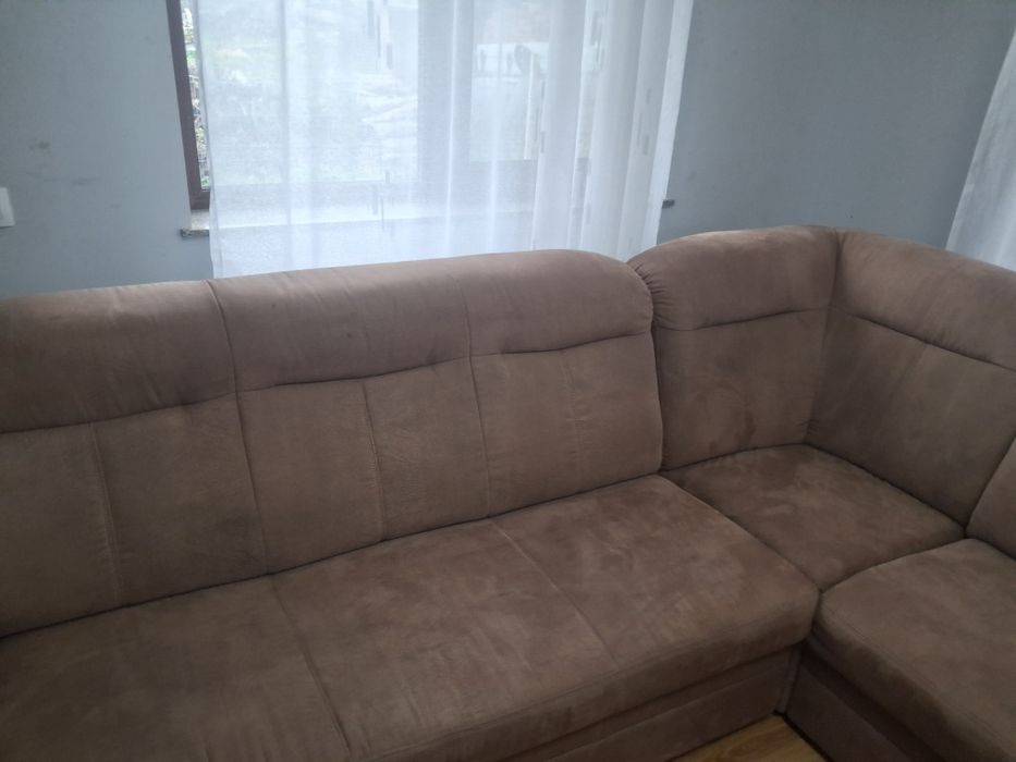 Vând canapea piele si coltar