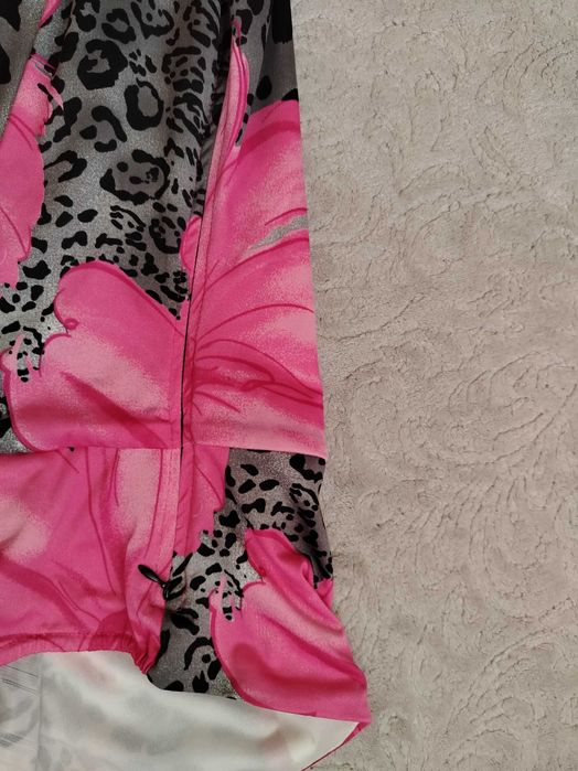 Рокля вталена, дълга