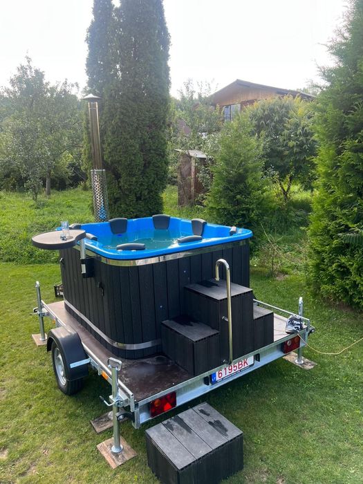 Inchiriez/ vanzare jacuzzi mobil