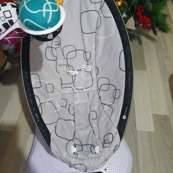 Balansoar electric 4moms mamaRoo + inserție nou-născut