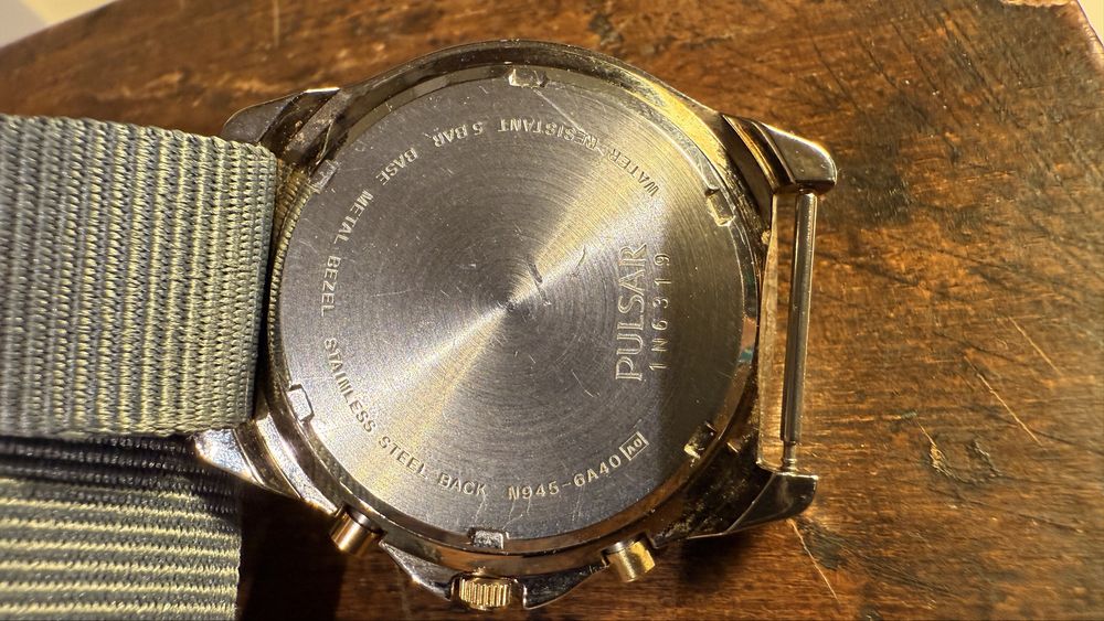 Ceas Pulsar chronograph alarma n945-6a40 gri superb de colectie