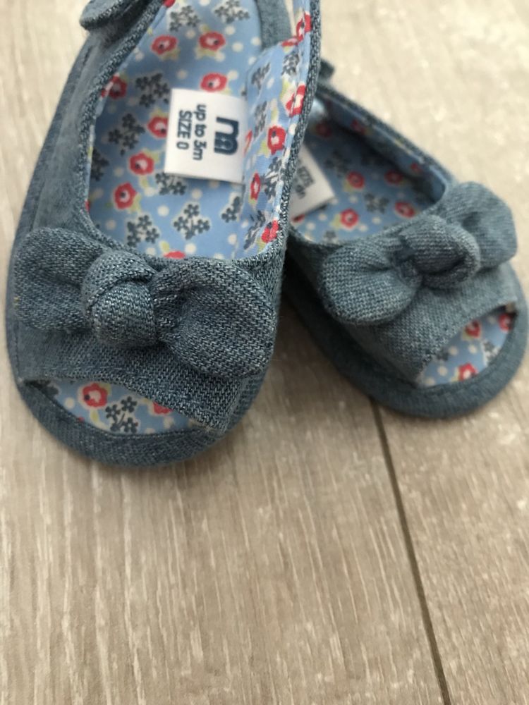 Săndăluțe Mothercare pt bebe