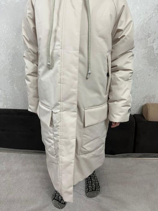 Продам парку зимнюю ростовка 158 см для девочки