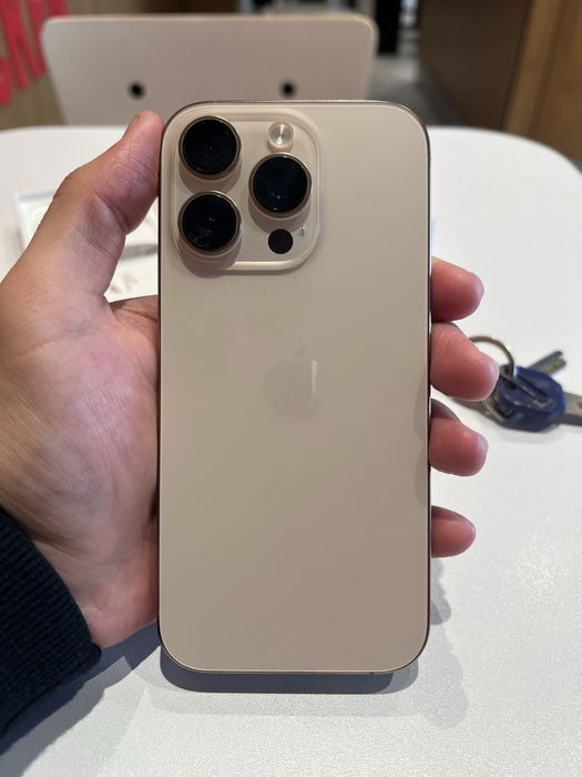 Iphone 16 pro desert