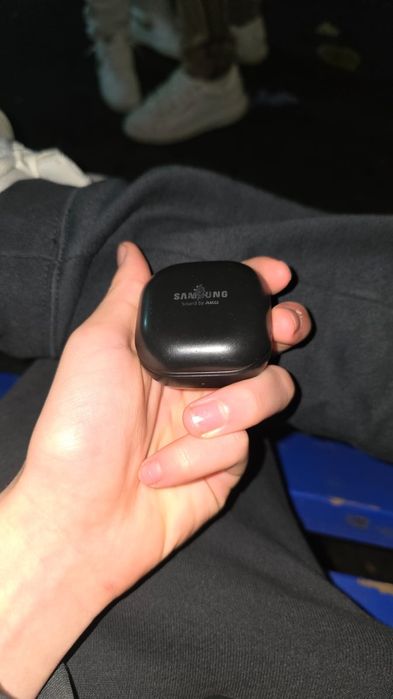 vand samsung galaxy buds pro aproape noi

folosite foarte putin