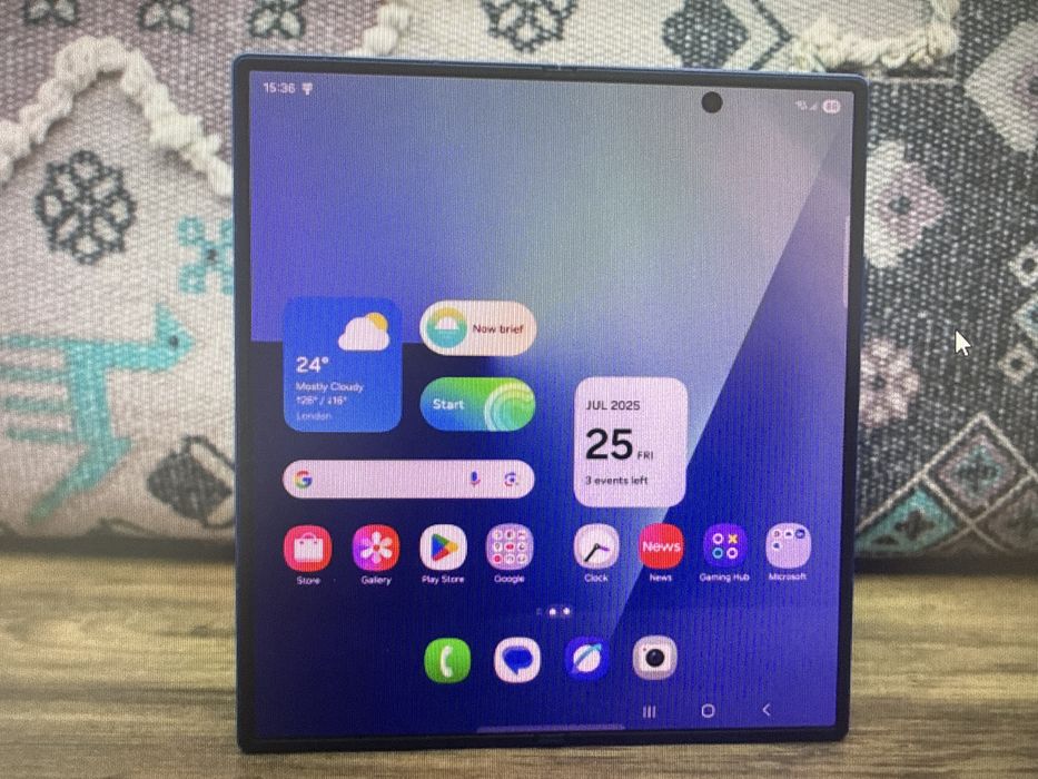 Продам samsung galaxy Z Fold 7
