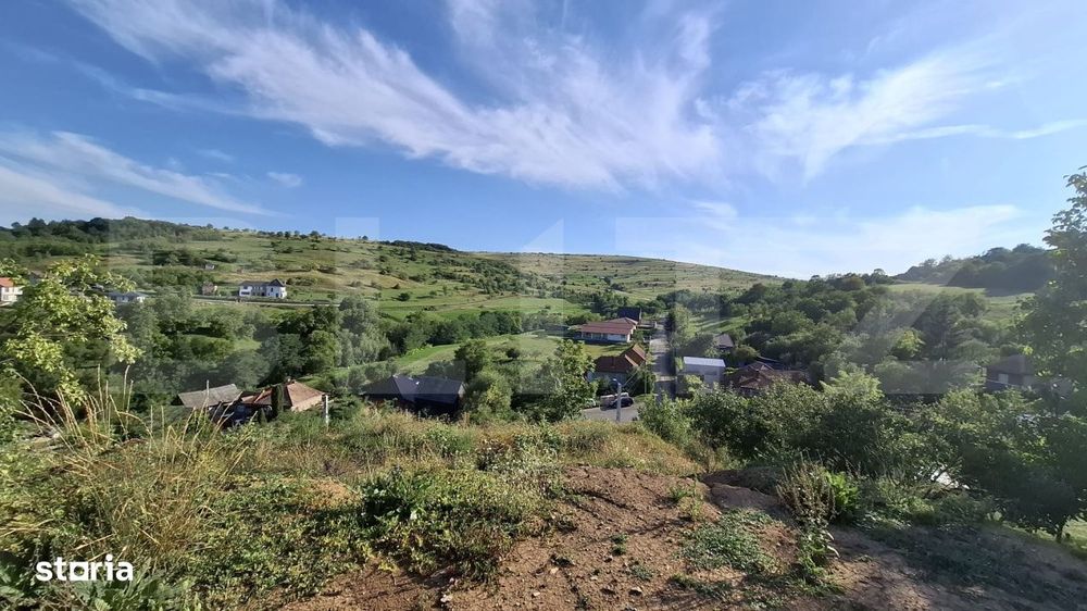 Casa pe un nivel, cu teren 2997 mp, panorama superba,Suceagu