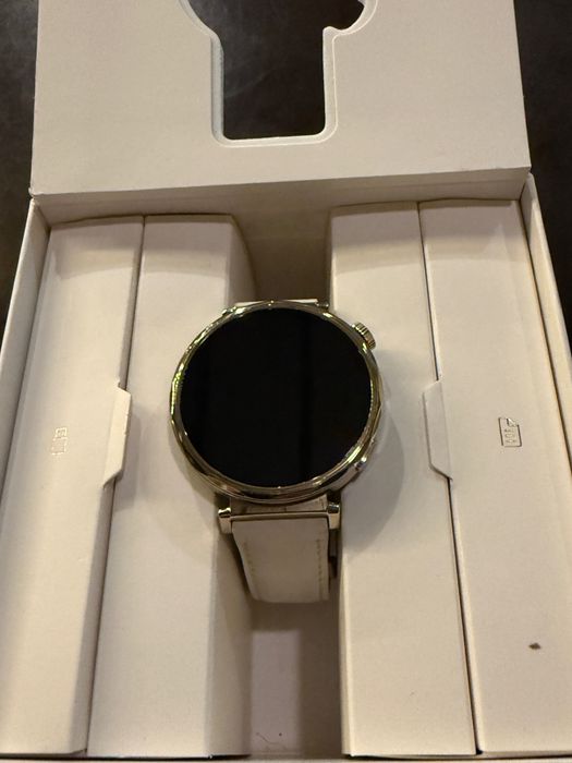 Huawei Watch GT 5, 41mm, Pale Gold Stainless Steel Case