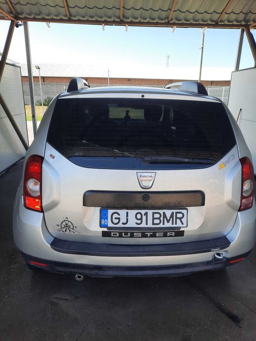Vand  dacia duster impecabil