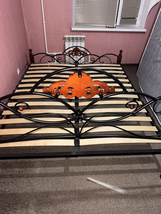 Продам Железную кровать