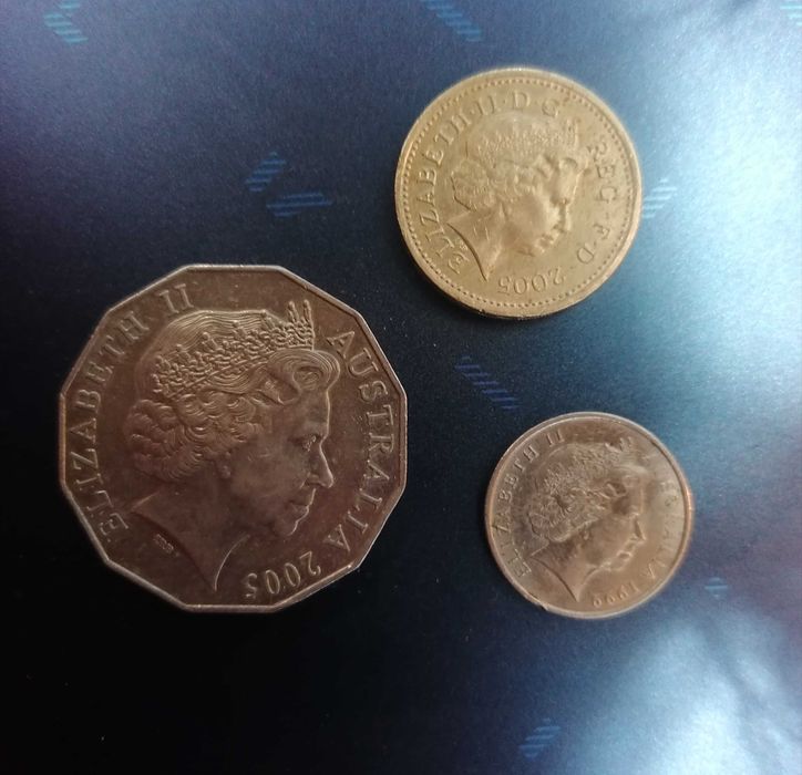 Монети на Елизабет 2